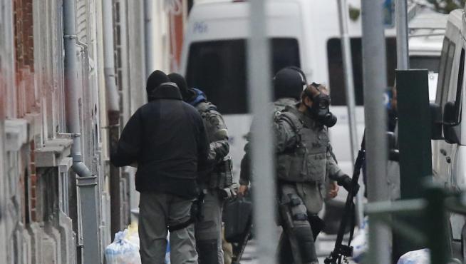 Una de las operaciones policiales llevadas a cabo en Bruselas tras los atentados