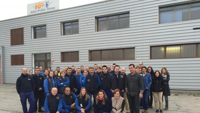 Group  Part of the Insonorizantes Pelzer staff at the company's base on the Malpica Industrial Estate in Zaragoza.