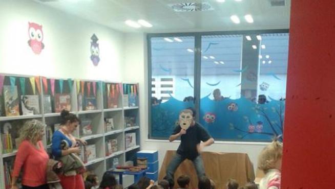 Actividad en la biblioteca de Parque Goya