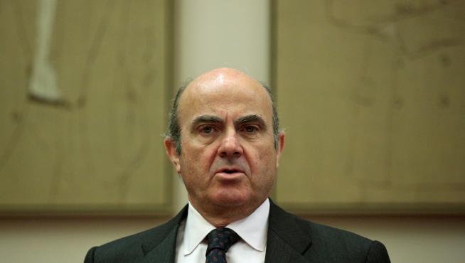 El ministro de Economía en funciones, Luis de Guindos, en el Parlamento en Madrid.