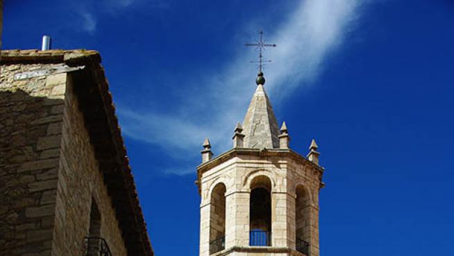 Torre de la iglesia de Cantavieja.