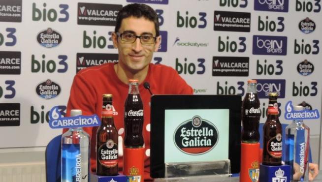 Rubén Vega, en su primera rueda de prensa tras hacerse cargo de la Ponferradina y en la previa de recibir al Real Zaragoza.