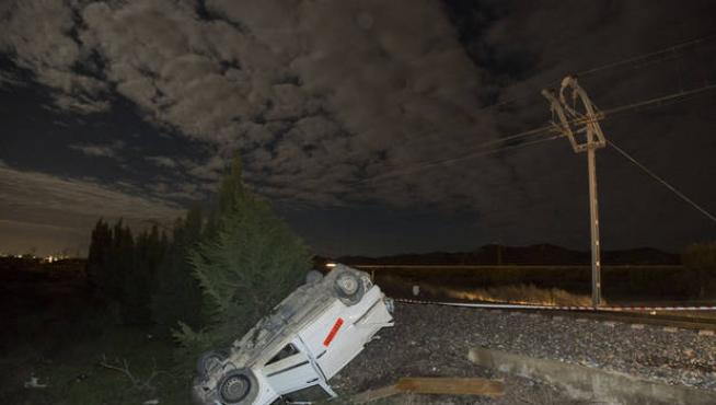 Imagen de archivo de un accidente en un paso de nivel en el Burgo de Ebro, en diciembre de 2014.