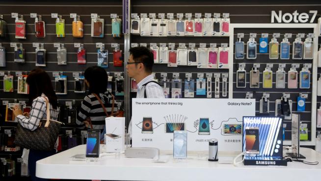Teléfonos Galaxy Note 7 en una tienda de Taipei.