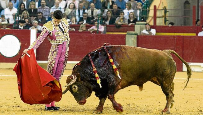 El extremeño Alejandro Talavante resultó triunfador de la Feria tras cortar una oreja en cada toro del Núñez del Cuvillo