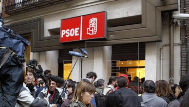 El Comité Federal del PSOE decide sobre el voto a Rajoy