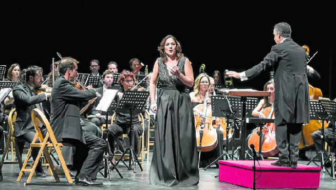 Nueve cantantes españolas elevan el espíritu de Pilar