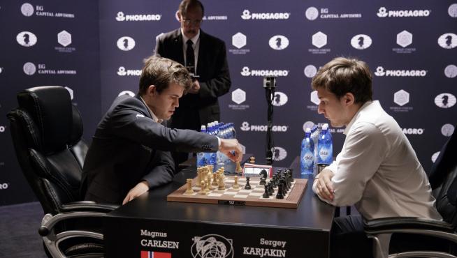 Desempate entre Carlsen y Karjakin.