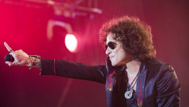 Enrique Bunbury, durante un concierto en Zaragoza