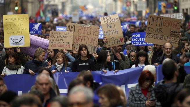 Unas 160.000 personas participaron en Barcelona en la manifestación convocada bajo el lema 'Queremos acoger'