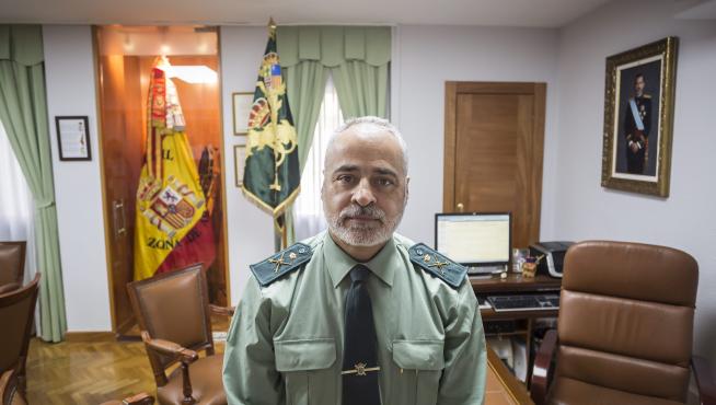 El general Carlos Crespo, nuevo jefe de la VIIIZona de Aragón, esta semana en su despacho de la Comandancia de Zaragoza.