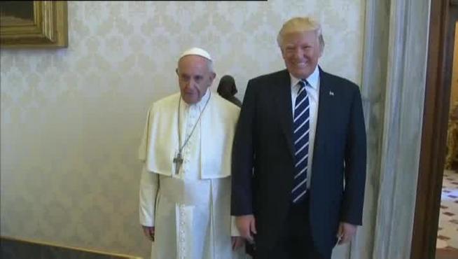 Frío recibimiento del papa Francisco a Donald Trump