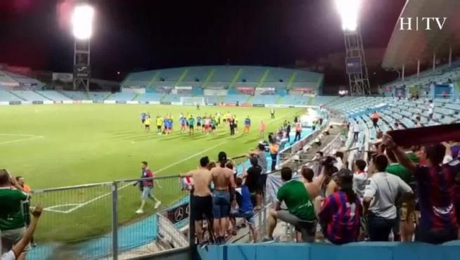 Los seguidores del Huesca, hasta el final con el equipo