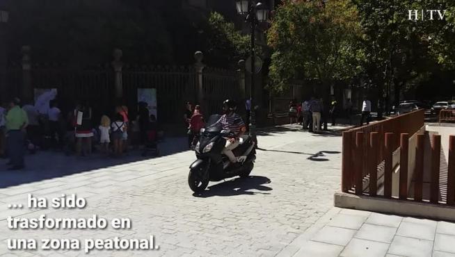 La plaza de Los Sitios reabre al tráfico
