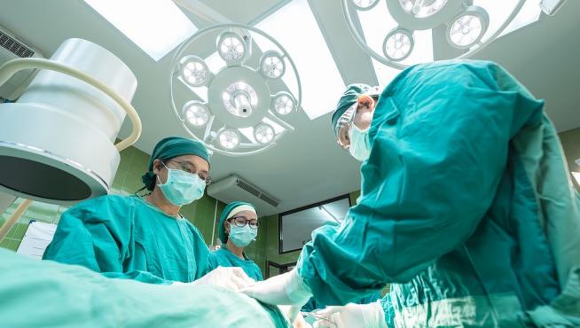 Los pacientes sometidos a una cirugía bariátrica deben esperar un año para volver a operarse y eliminar la flacidez.