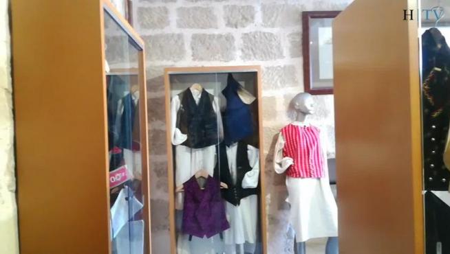Alerre: traje, calzado y un coro bien afinado