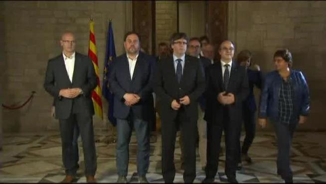 Miembros del Govern cesados.