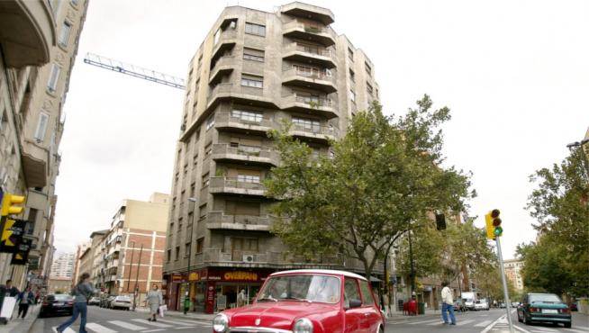 El edificio Duende se ubica en la esquina de Juan Pablo Bonet y Gascón de Gotor donde se ubicaba la antigua Casa del Duende.