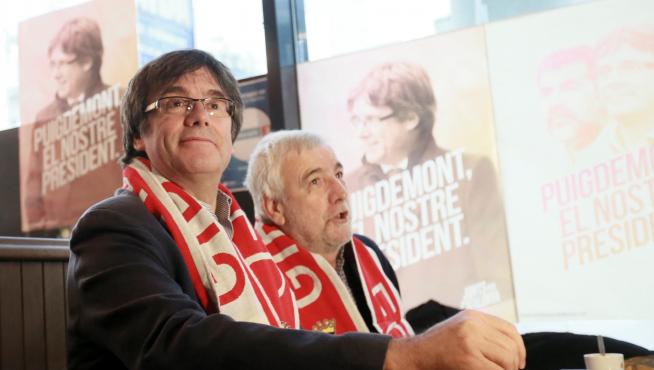 Imagen reciente de Puigdemont viendo un partido de fútbol en Bruselas.