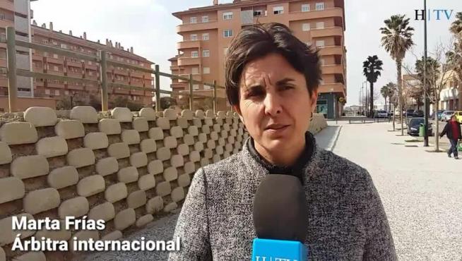 Marta Frías, la primera árbitra internacional de la federación aragonesa