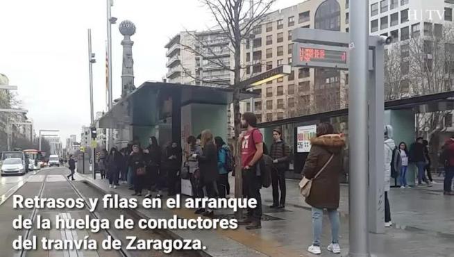 Retrasos y filas en el arranque de la huelga de conductores del tranvía