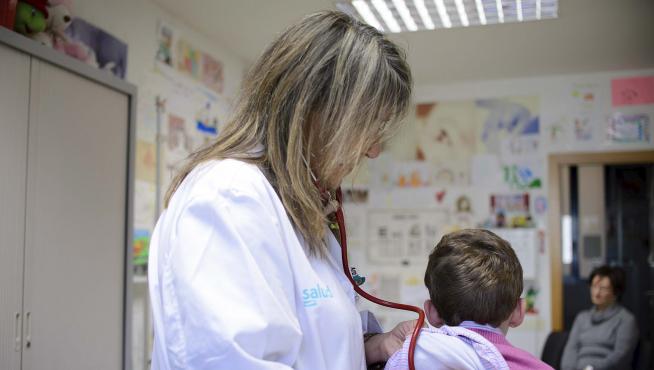 El 14% de las plazas de pediatría en Aragón están cubiertas por médicos de familia.