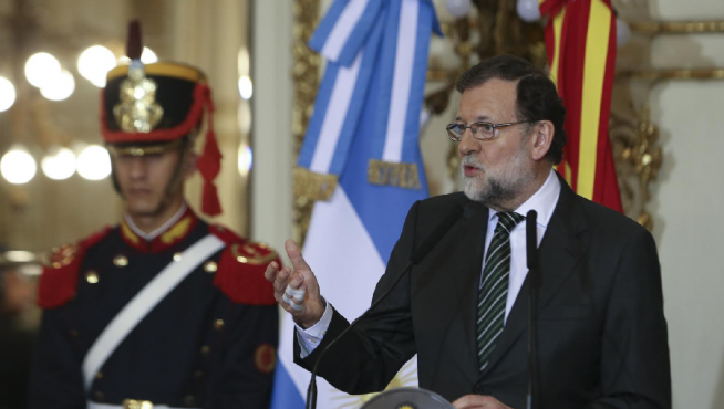 Rajoy responde a los medios desde Argentina