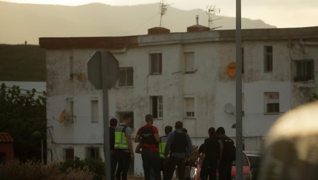 Una patrulla de la Policía Nacional en las calles de Algeciras.