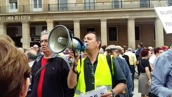 Una protesta por la pensiones
y una pitada al Ayuntamiento