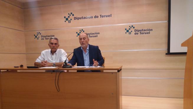 Los diputados del PSOE José Luis López y José Ramón Ibáñez.