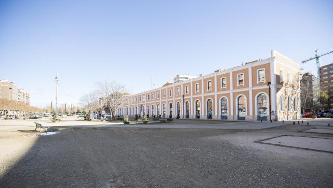 Vista de la explanada junto a la estación del Norte, donde el gobierno de ZEC quiere trasladar el mercadillo ambulante los miércoles.