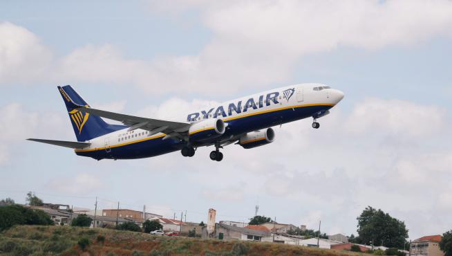 Los tripulantes de cabina de Ryanair han convocado una huelga los días 25 y 26  de julio.