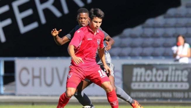 Jonathan Toro en un partido con Gil Vicente.