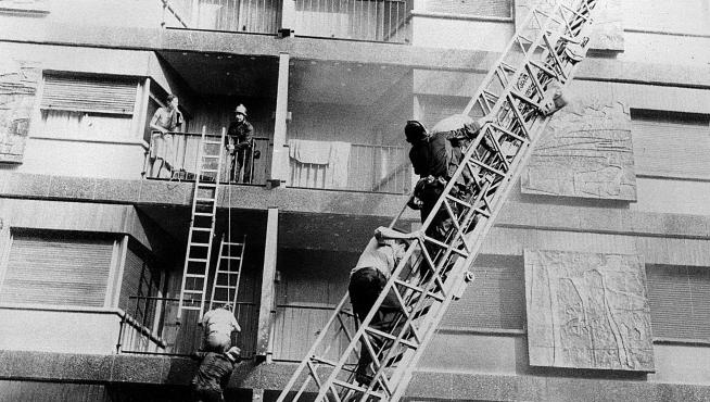 Imagen de archivo del incendio del hotel Corona de Aragón en 1979.