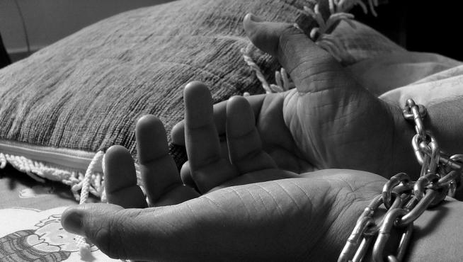 El Pleno del Congreso insta al Gobierno a aprobar una ley de lucha integral contra la trata de mujeres y niñas con fines de explotación sexual.