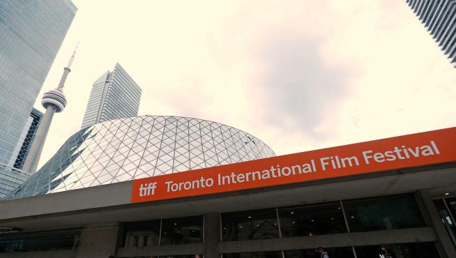 La sede del festival y la CN Tower de Toronto, en la inauguración del festival.