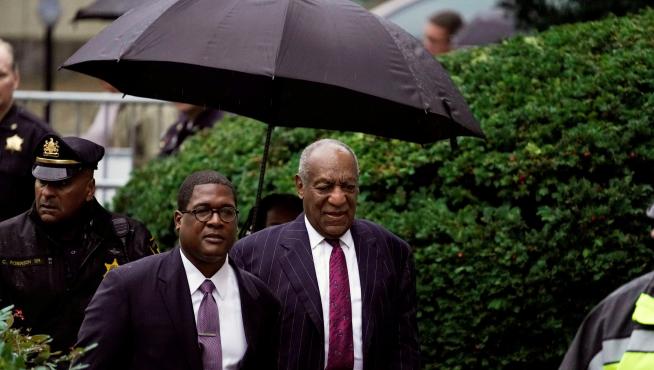 Bill Cosby a su llegada al tribunal