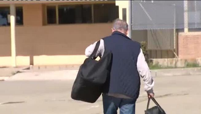 Rato entra en la cárcel y pide perdón "a la sociedad"