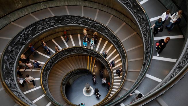 Escalera de los museos vaticanos