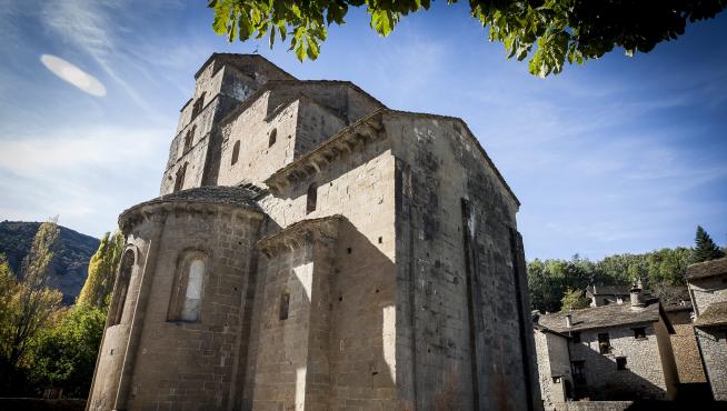La Iglesia de Santa María de Santa Cruz de la Serós.