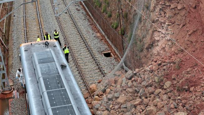 El tren descarrilado en el accidente de Castellgalí