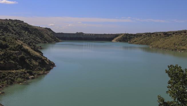 Aspecto del embalse de Montearagón a mediados de este verano.