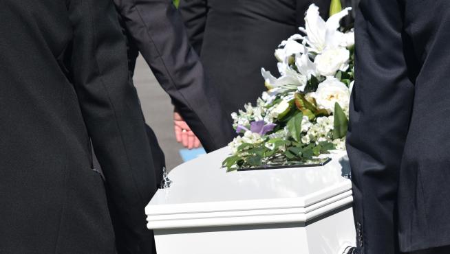 Por qué se viste de negro en los funerales? | Noticias de Sociedad en  