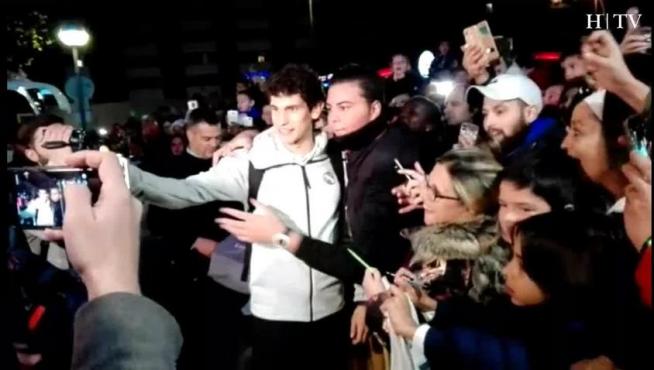 Gran expectación en la llegada del Real Madrid a Huesca