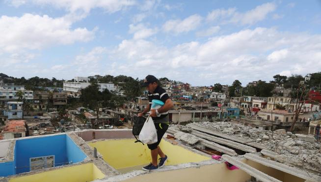 Cuatro muertos y 195 heridos en La Habana por tornado más violento en 80 años