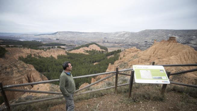 Mirador desde el que se observa el 'camello' de las cárcavas de Morata de Jiloca.