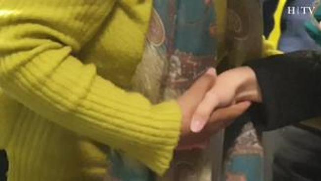 Ellos profesan el cristianismo en un país en el que la religión mayoritaria es el islam, lo que les ha hecho sufrir agresiones a punta de pistola e incluso amenazas de muerte.