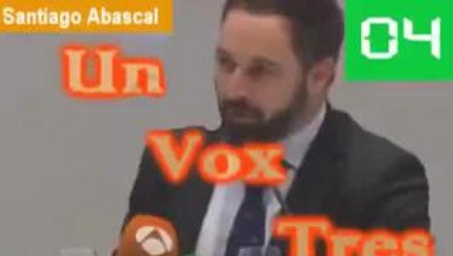 El PP lanza otra campaña oculta por WhatsApp caricaturizando a Abascal. Un montaje sobre un desayuno informativo del líder de Vox deja al político sin respuestas.