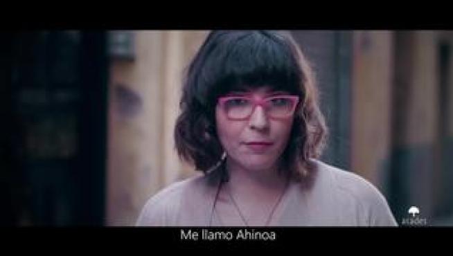 La Asociación Tutelar Aragonesa de Discapacidad Intelectual, Atades, ha lanzado la campaña #BastaYadeEtiquetas, en la que usuarios de la organización reclaman que se les llame por su nombre y no se les coloque etiquetas ni prejuicios