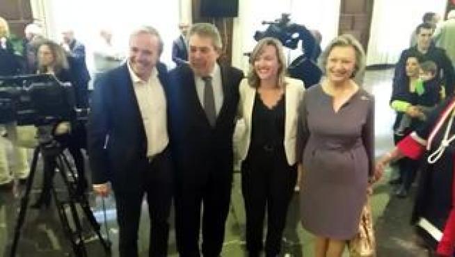 La labor de Luisa Fernanda Rudi y Juan Alberto Belloch, ex alcaldes de la capital aragonesa, ha sido reconocida en la entrega de los Premios ´3 de abril`, otorgados por la Asociación de Exconcejales Democráticos de Zaragoza.